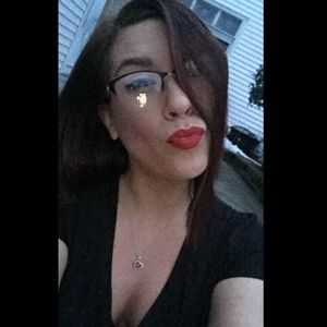 Meet your Posher, Melanie